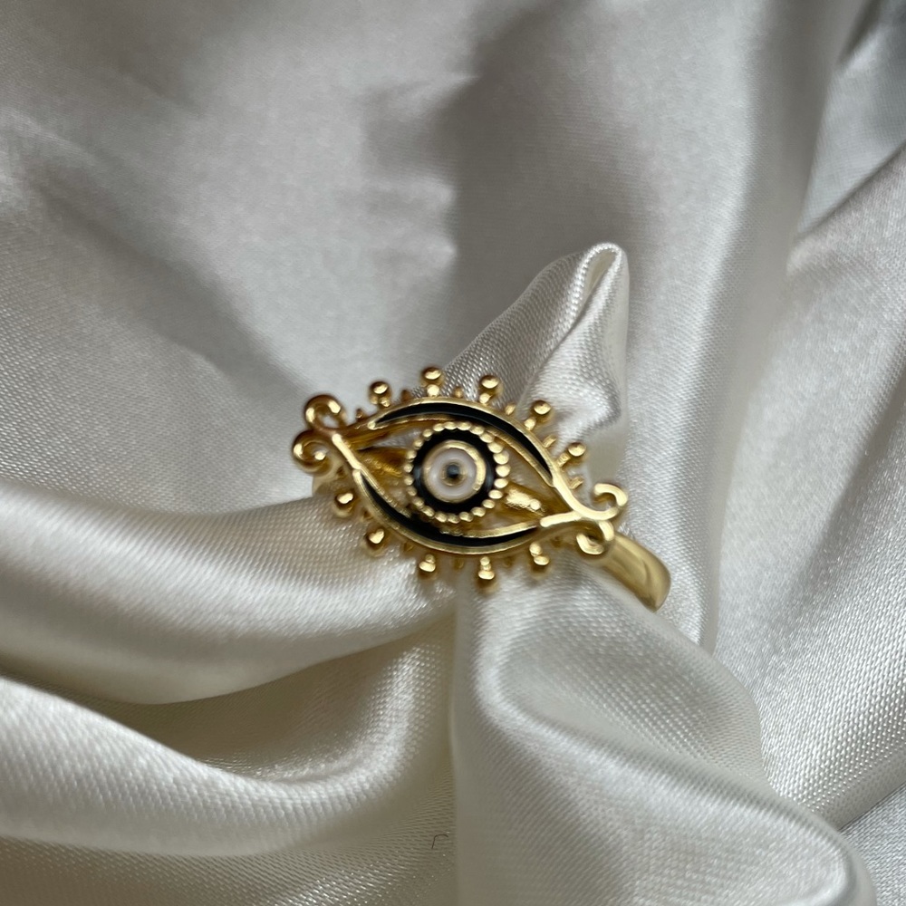 “Cleo Ring” - Picture 2 of 2